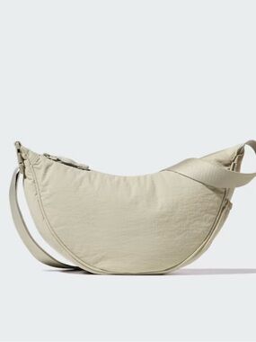 Uniqlo Round Mini Shoulder Bag in Beige